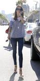 th_63284_celebrity_paradise.com_TheElder_AlessandraAmbrosio2011_04_01_outandaboutinLosAngeles6_122_230lo.jpg