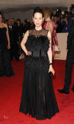 th_127719219_LucyLiuCostumeInstituteGala2.5.2011_01_122_354lo.jpg