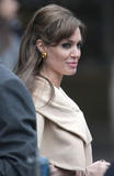th_88183_celebrity_paradise.com_TheElder_AngelinaJolie2010_02_24_TheTouristatPlaceColette77_122_442lo.jpg