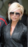 th_97411_celeb-city.eu_Victoria_Beckham_Formula_One_Grand_Prix_at_Silverstone_033_123_471lo.jpg