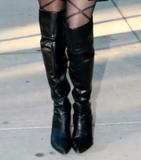 th_13267_celebrity_paradise.com_TheElder_PhoebePrice2011_02_11_OutPosingInBeverlyHills7_122_499lo.jpg