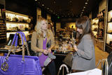 th_27621_KristenBell_shops_at_Henri_Bendel_48_122_504lo.jpg