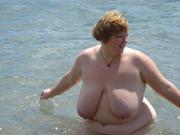 Big boob on the beach 2.-q4dp1dphwn.jpg